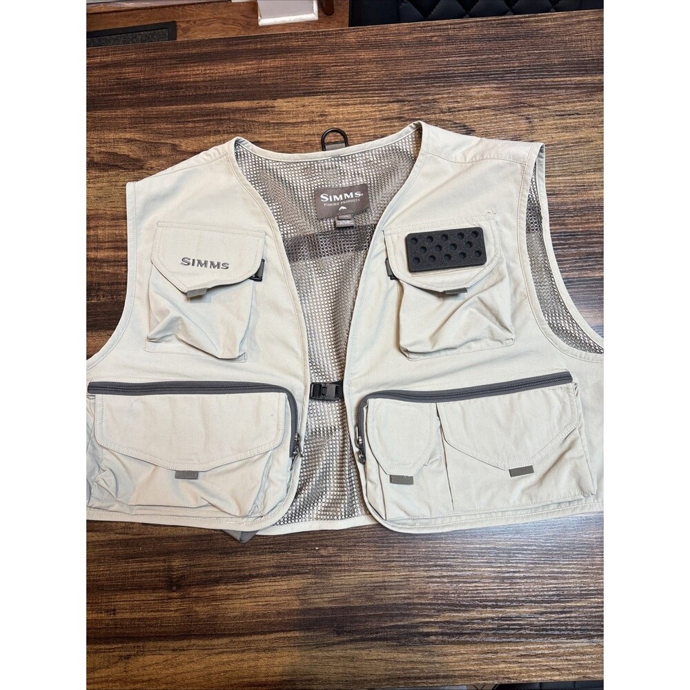 Simms Mens Fly Fishing Guide Vest Size XXL Tan EUC